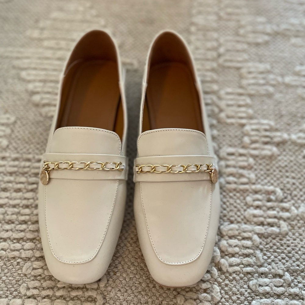 Beautiful square toe cream loafers
